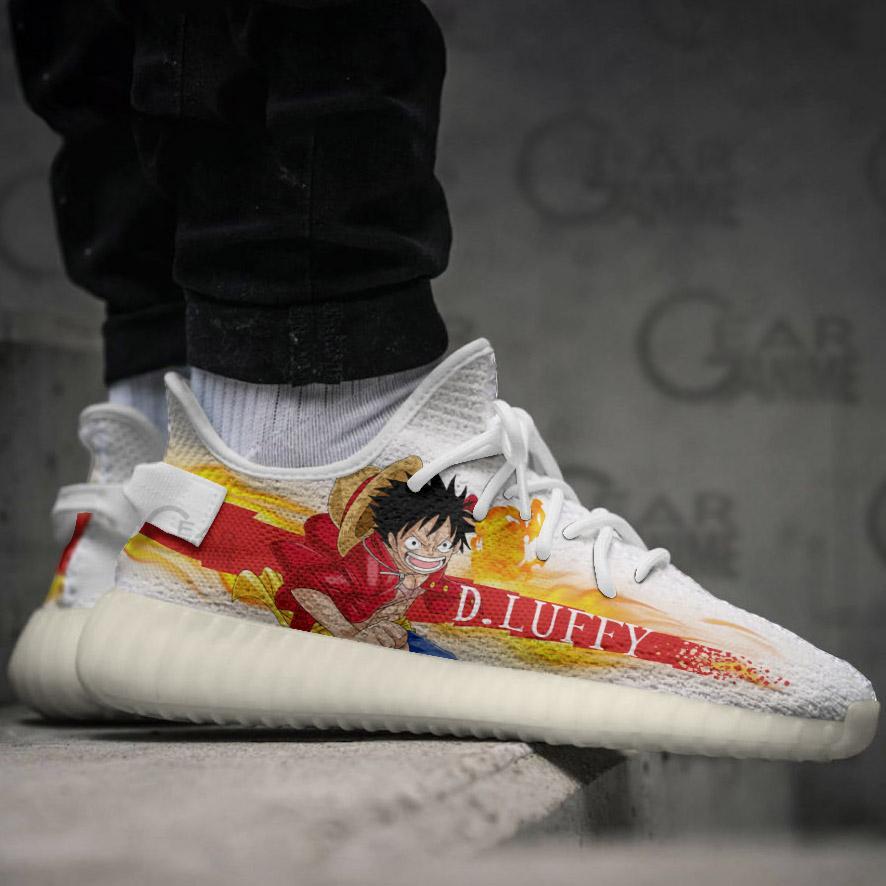 Men / US10 Official One Piece Merch